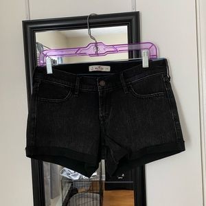 Hollister low rise midi length shorts